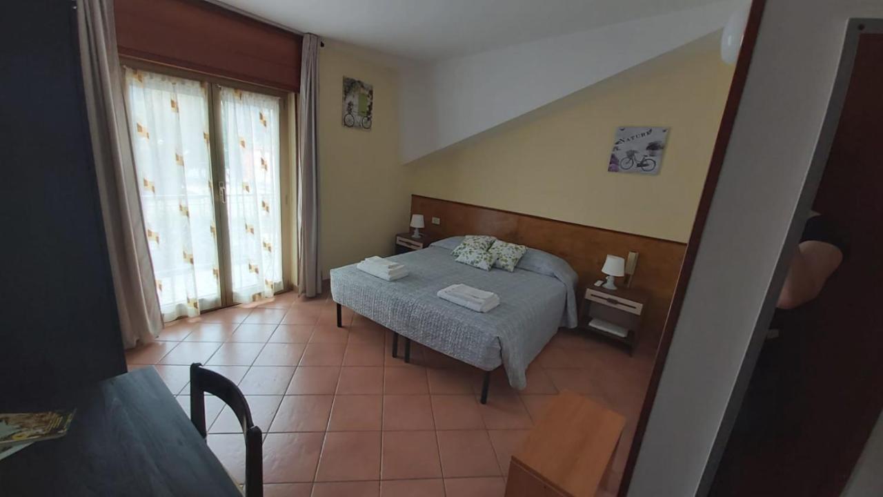 Orso Momo Hotell Calizzano Eksteriør bilde